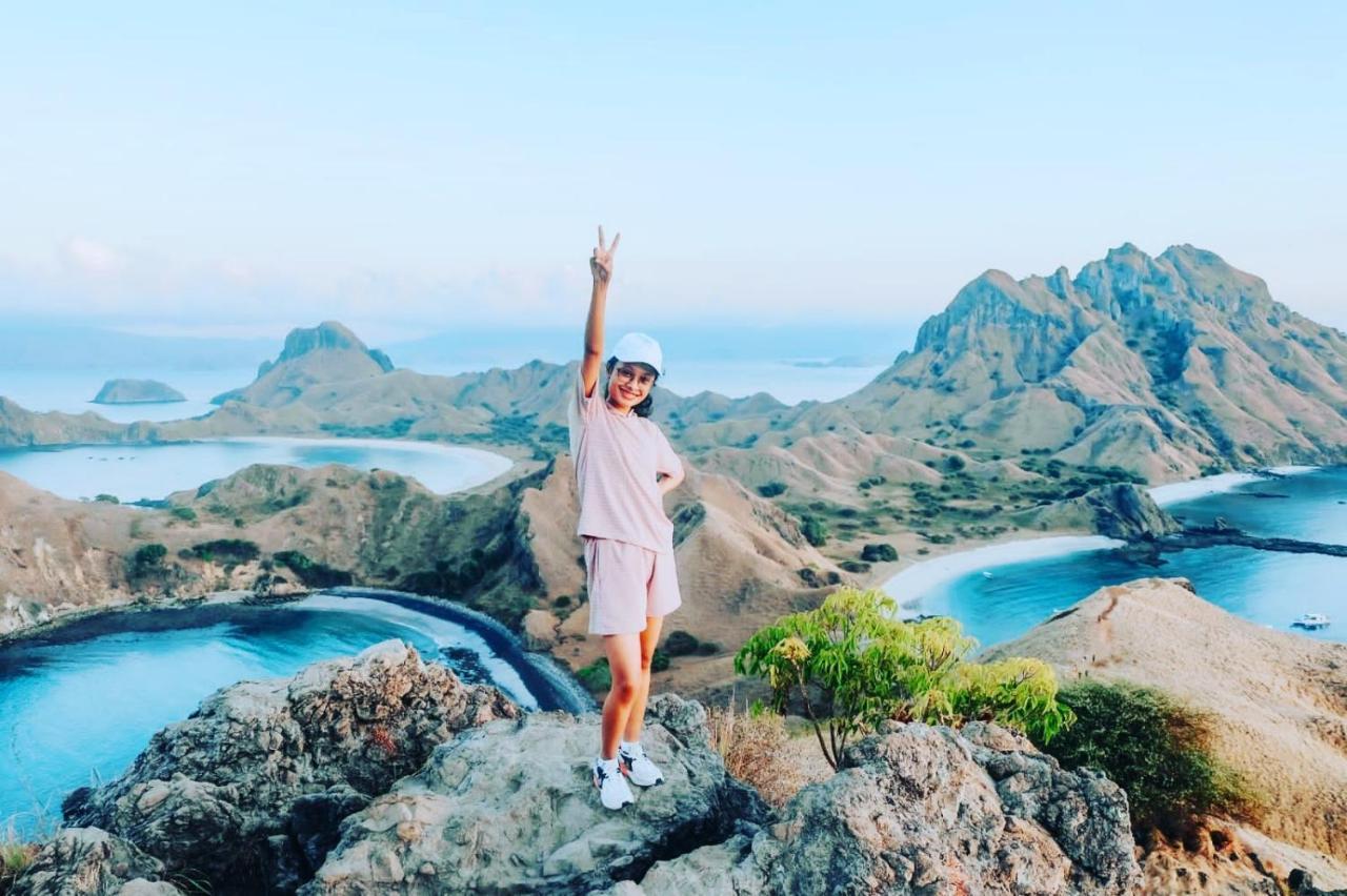 Komodoku One Love Homestay And Tour Labuan Bajo Eksteriør bilde