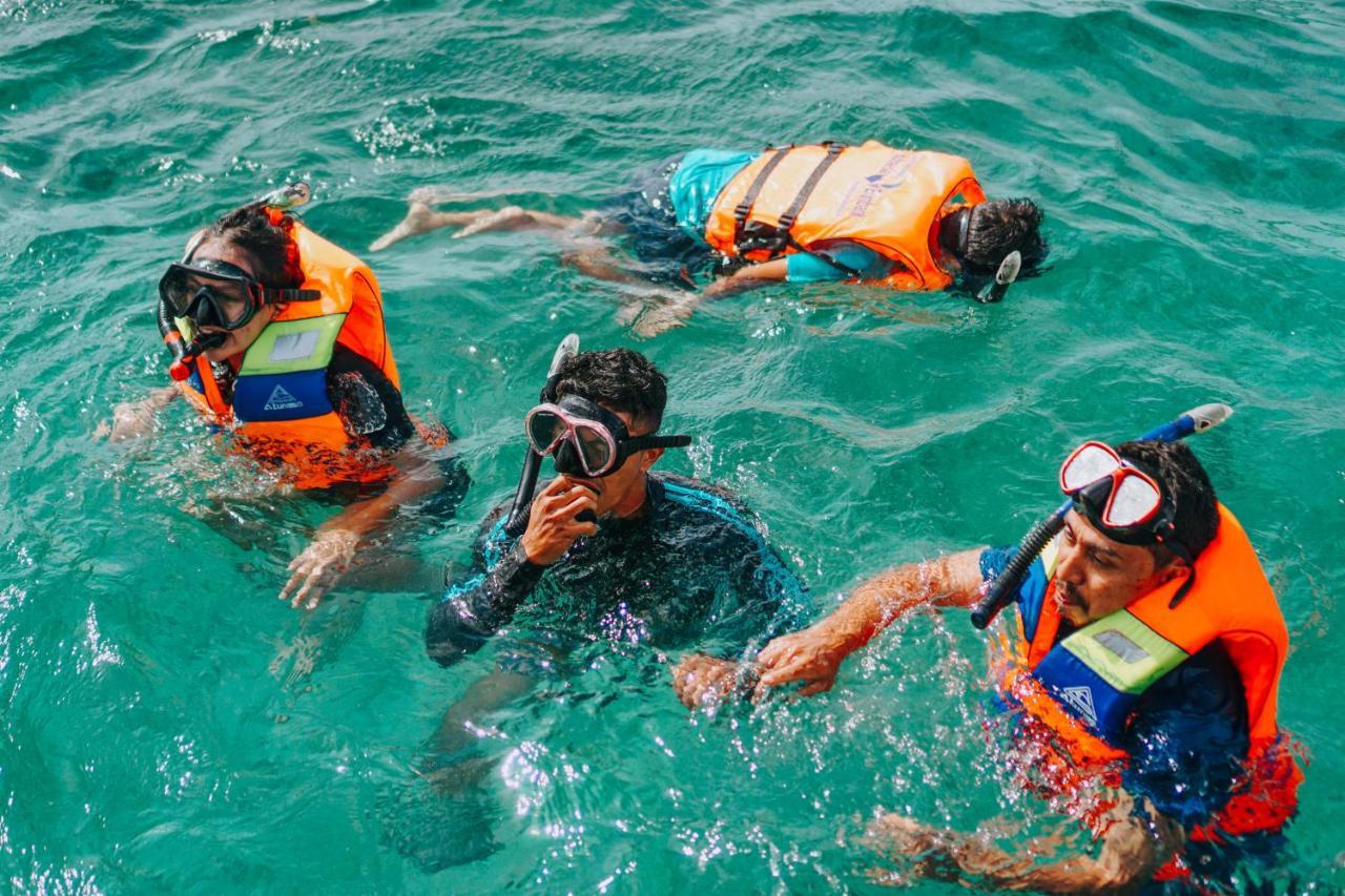 Komodoku One Love Homestay And Tour Labuan Bajo Eksteriør bilde