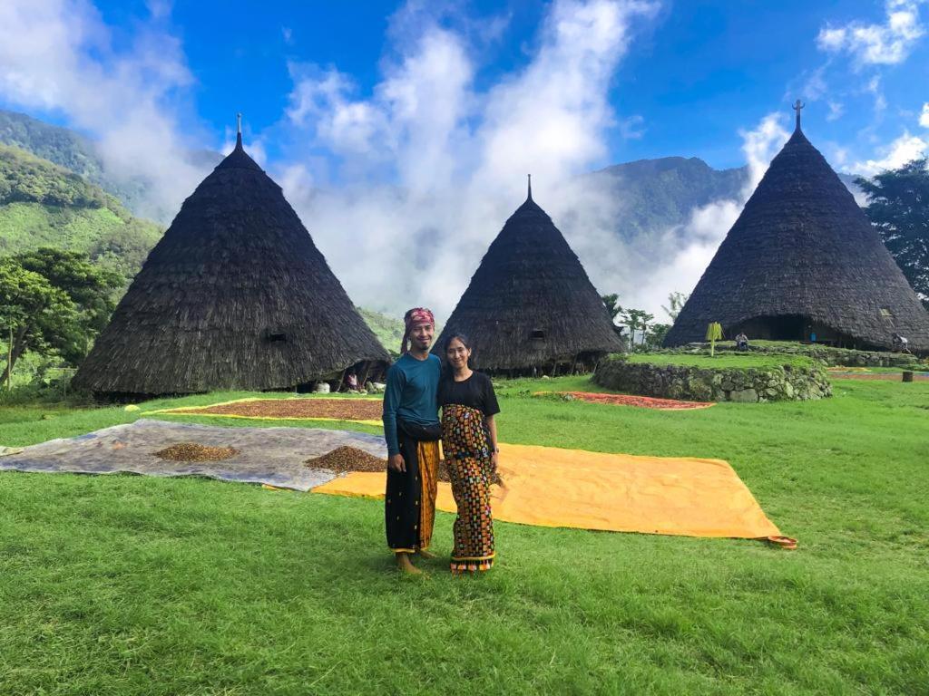 Komodoku One Love Homestay And Tour Labuan Bajo Eksteriør bilde