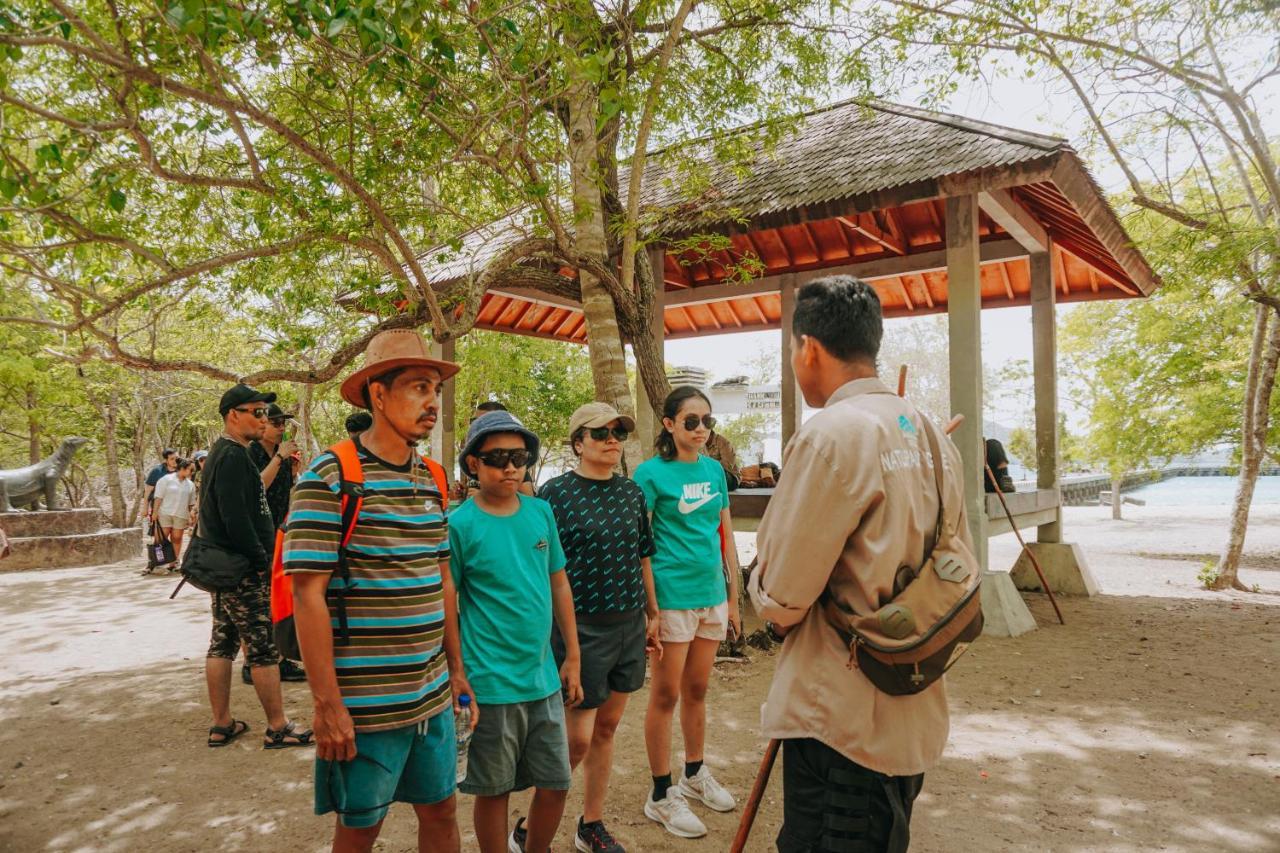 Komodoku One Love Homestay And Tour Labuan Bajo Eksteriør bilde