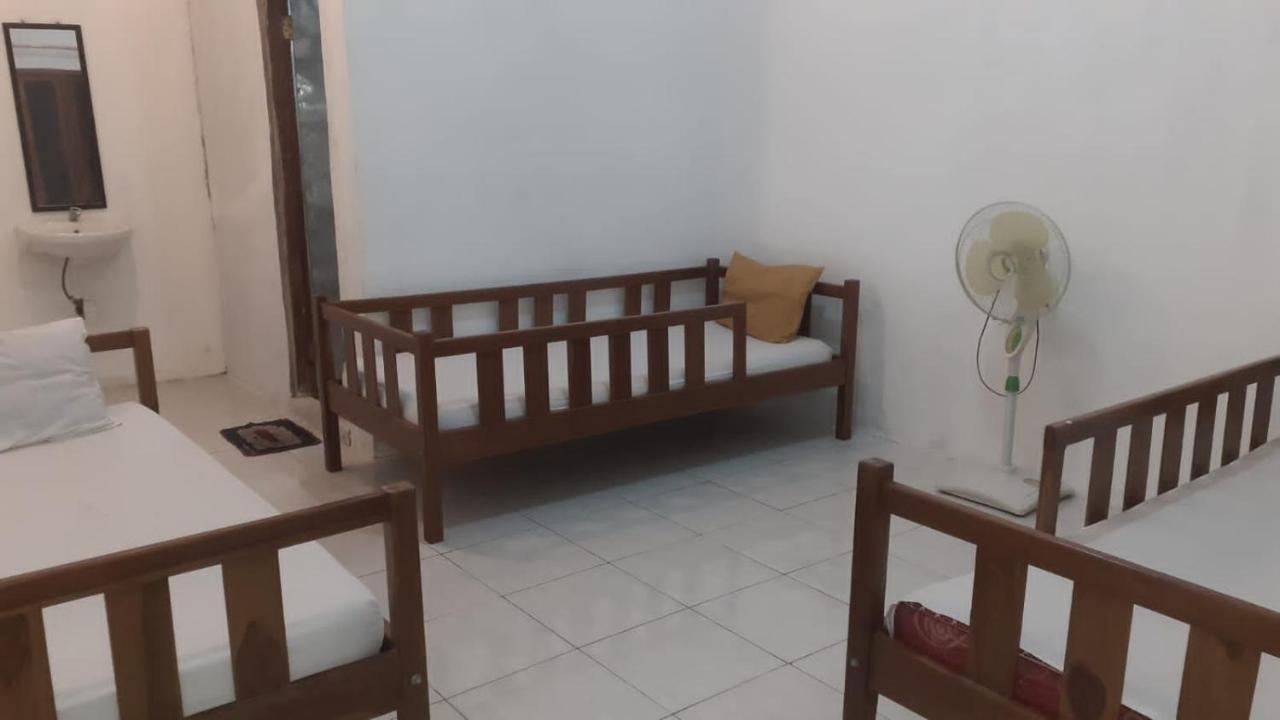 Komodoku One Love Homestay And Tour Labuan Bajo Eksteriør bilde